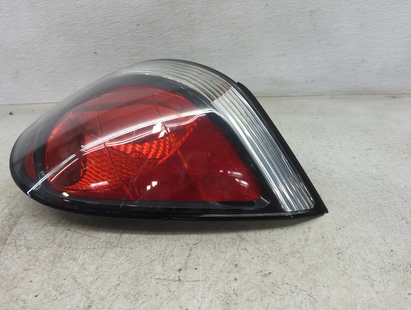 0 Kia Rio5 Tail Light Assembly Passenger Right OEM Fits OEM Used Auto Parts - Oemusedautoparts1.com