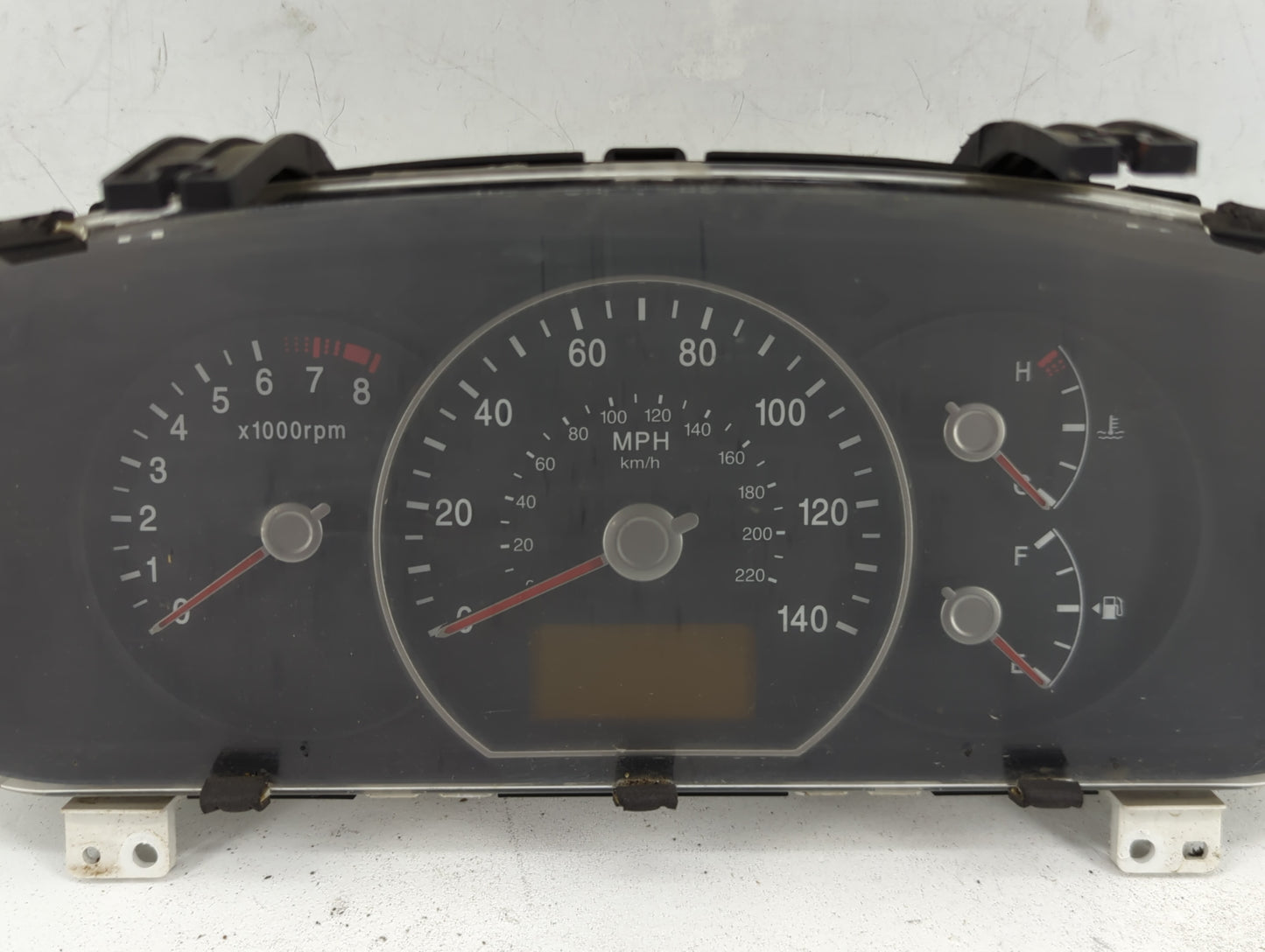 2007-2008 Kia Rondo Instrument Cluster Speedometer Gauges Fits Fits 2007 2008 OEM Used Auto Parts - Oemusedautoparts1.com