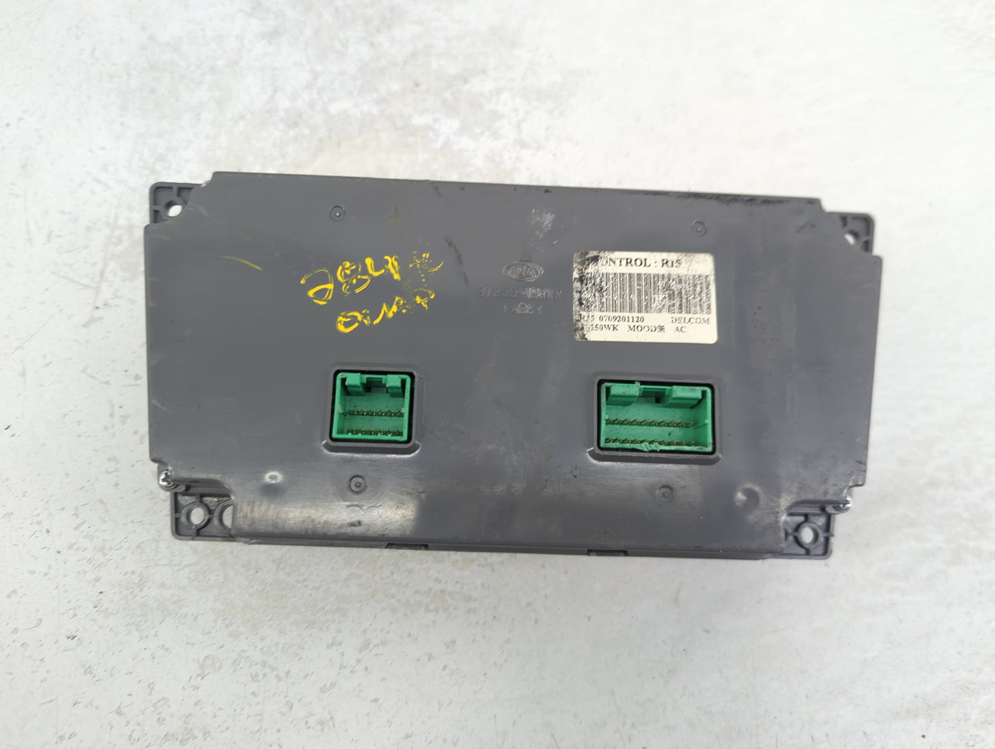 2007-2008 Kia Rondo Climate Control Module Temperature AC/Heater Replacement Fits Fits 2007 2008 OEM Used Auto Parts - Oemus