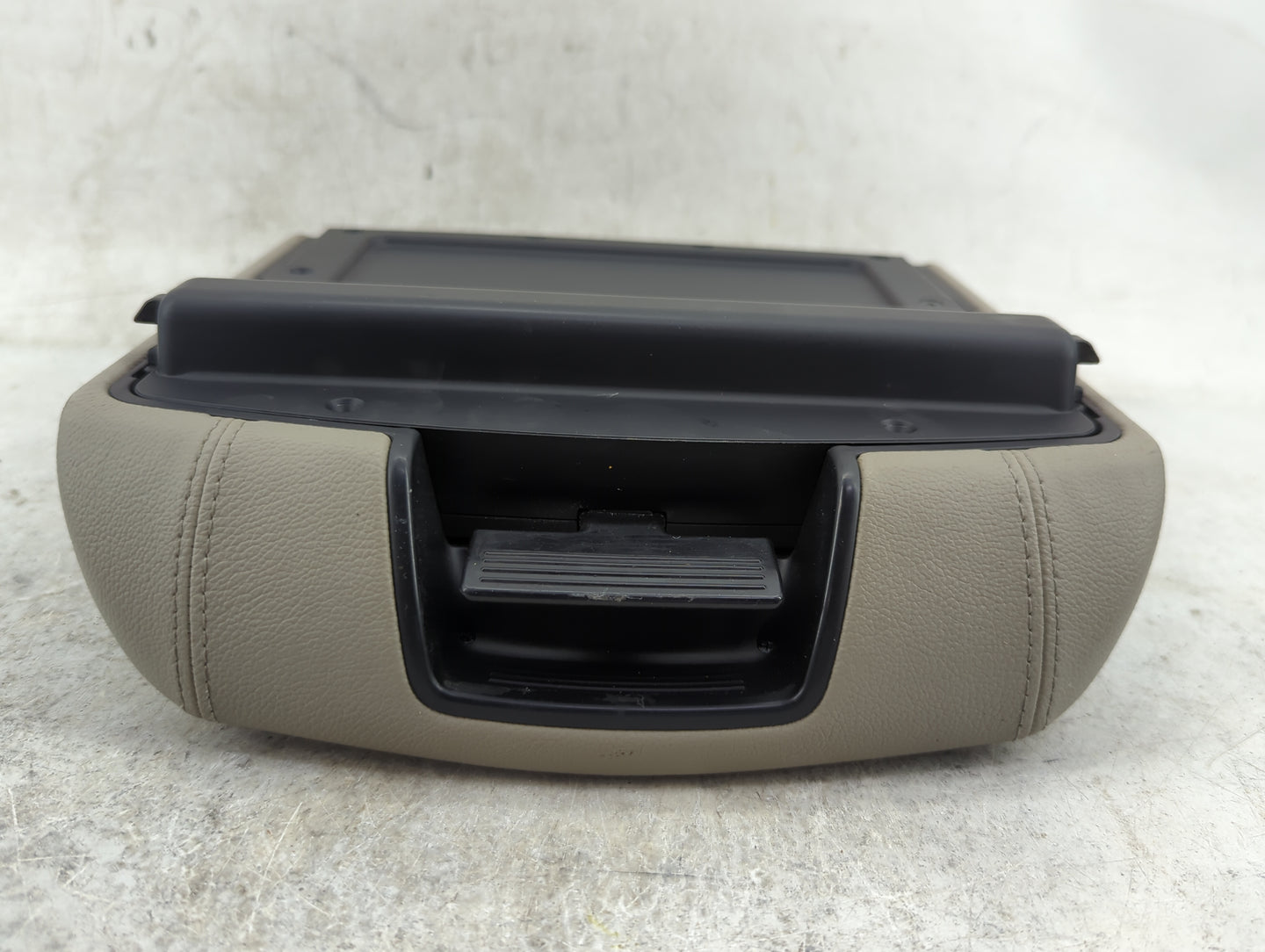 2015-2018 Kia Sedona Center Console Armrest Cover Lid Fits Fits 2015 2016 2017 2018 OEM Used Auto Parts - Oemusedautoparts1.