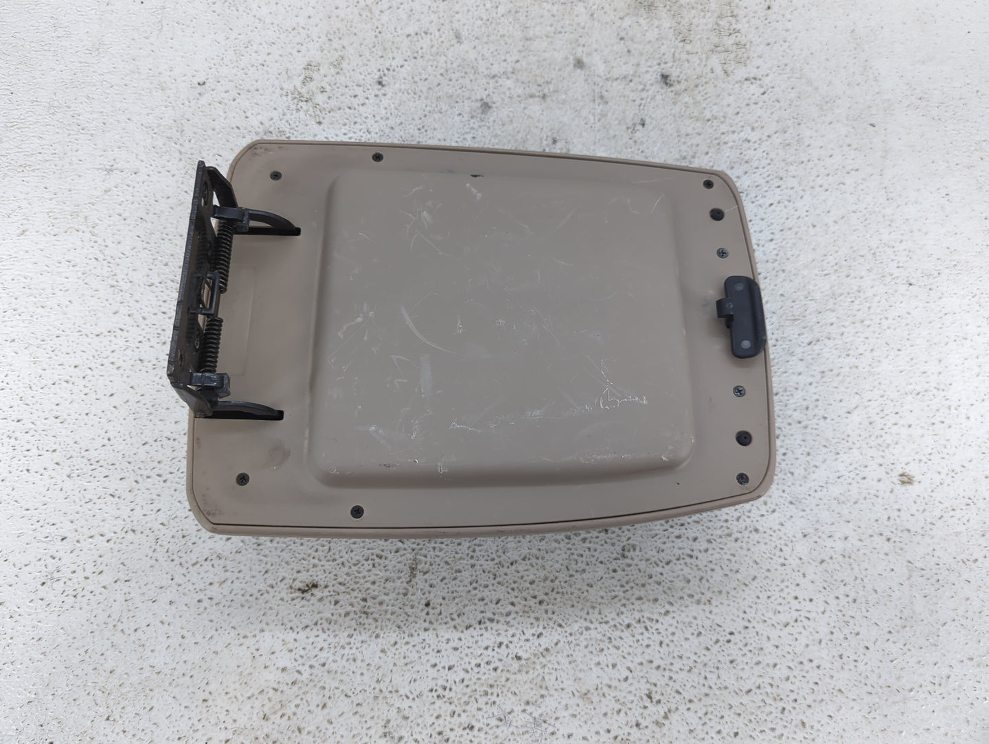 2003-2009 Kia Sorento Center Console Armrest Cover Lid Fits Fits 2003 2004 2005 2006 2007 2008 2009 OEM Used Auto Parts - Oe