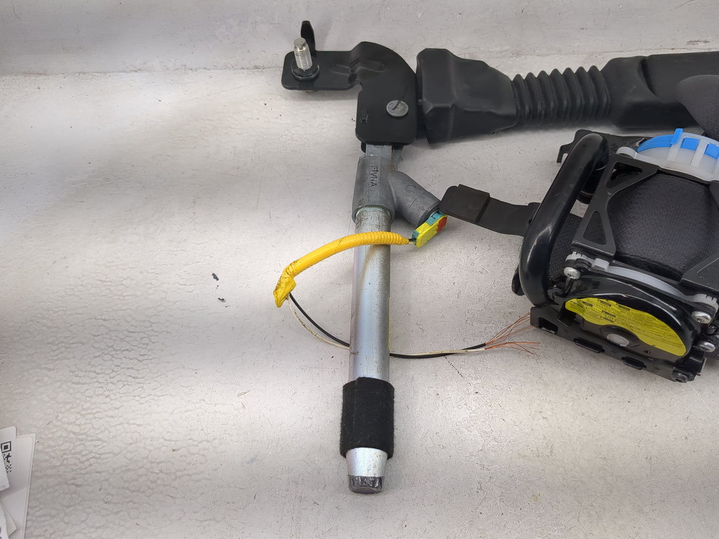 2014-2019 Kia Soul Passenger Front Seatbelt Retractor - Oemusedautoparts1.com