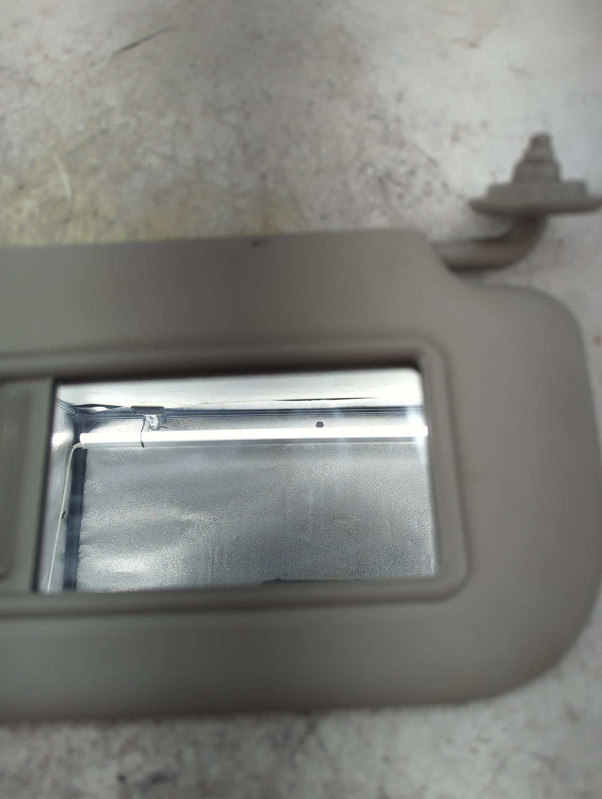 2014-2019 Kia Soul Sun Visor Shade Replacement Passenger Right Mirror Fits Fits 2014 2015 2016 2017 2018 2019 OEM Used Auto 