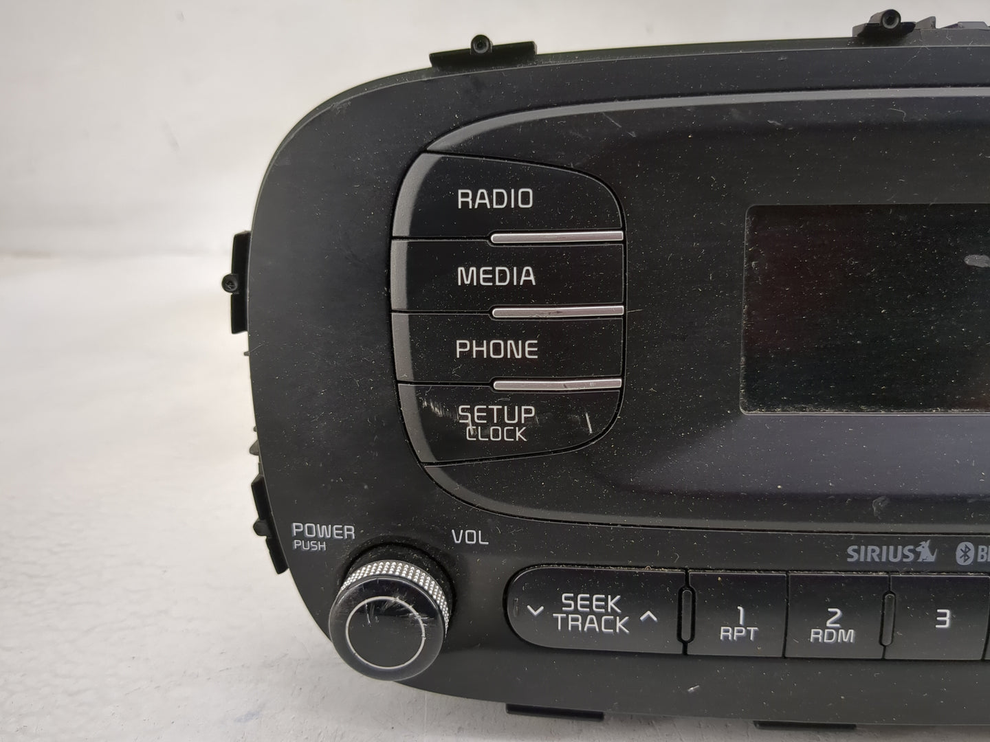 2014-2016 Kia Soul Radio AM FM Cd Player Receiver Replacement Fits Fits 2014 2015 2016 OEM Used Auto Parts - Oemusedautopart