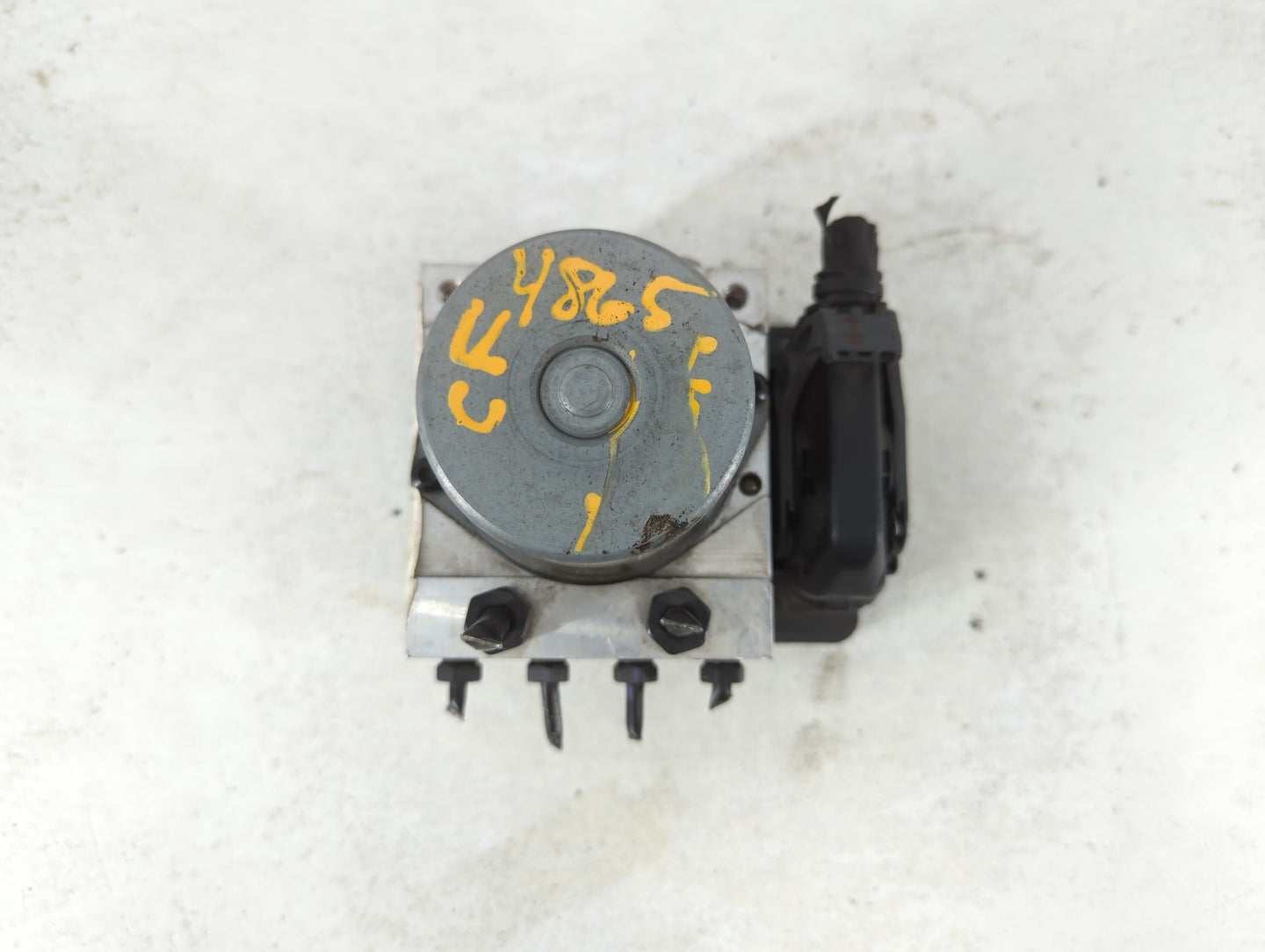 2017-2019 Kia Soul ABS Pump Control Module Replacement P/N:B2589-33540 Fits Fits 2017 2018 2019 OEM Used Auto Parts - Oemuse