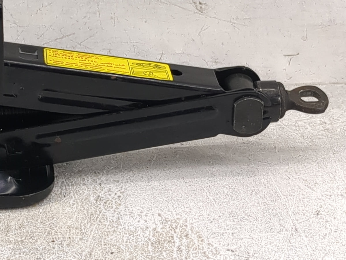 Kia Spectra Spare Scissor Car Jack 5034128 - Oemusedautoparts1.com