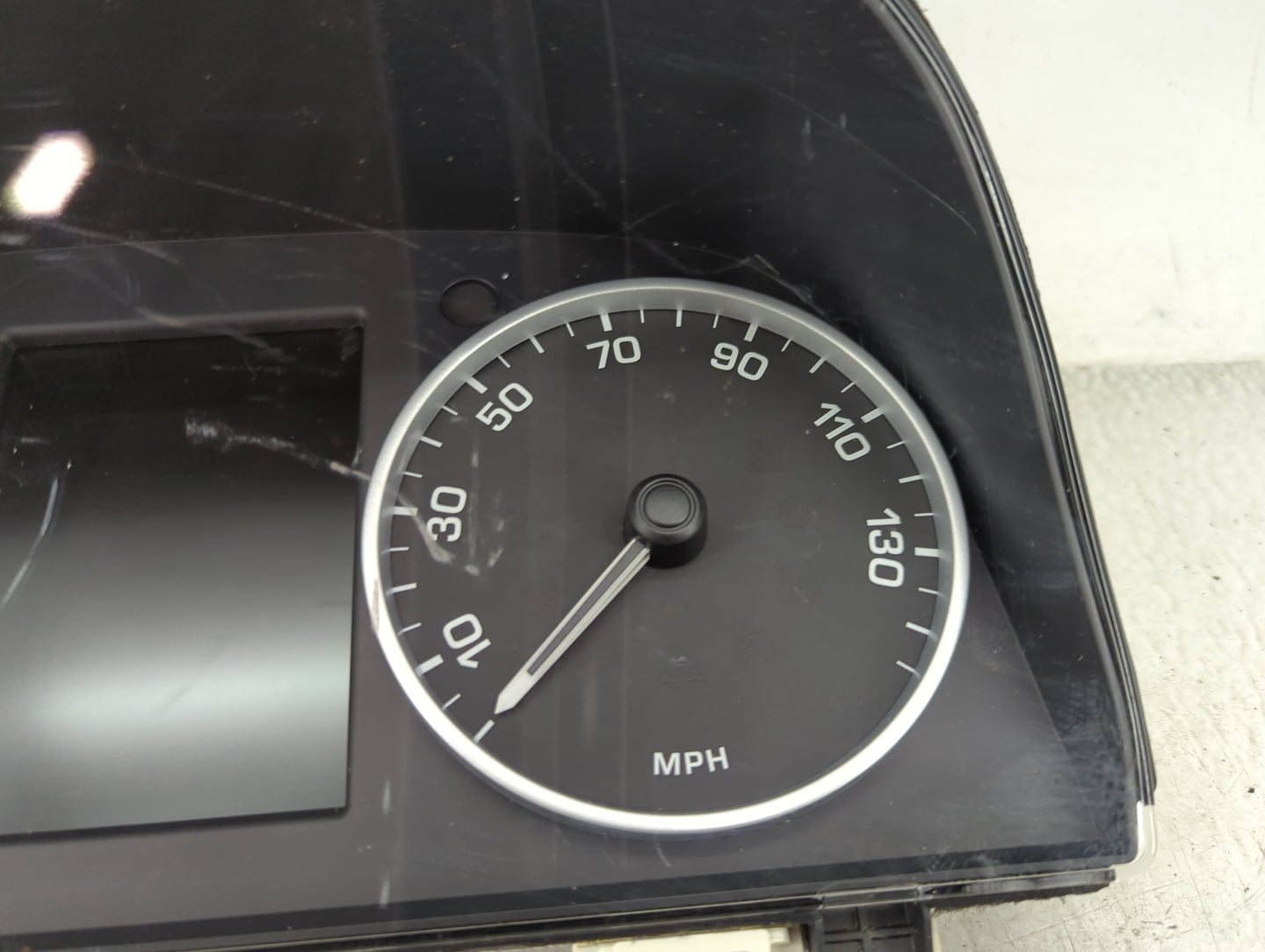 0 Land Rover Lr2 Instrument Cluster Speedometer Gauges P/N:AH22-10849-AG VPAH2F-10849-AG Miles:108K Fits Fits 210 2011 2012 