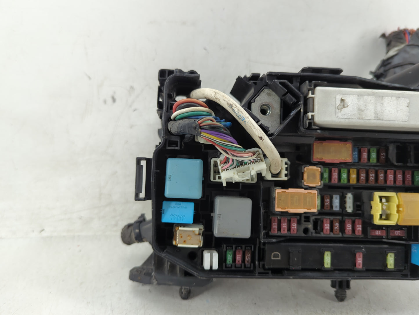 2011-2013 Lexus Ct200h Fusebox Fuse Box Panel Relay Module Fits Fits 2011 2012 2013 OEM Used Auto Parts - Oemusedautoparts1.