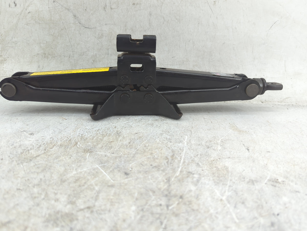 2002 Lexus Es300 Spare Scissor Car Jack - Oemusedautoparts1.com