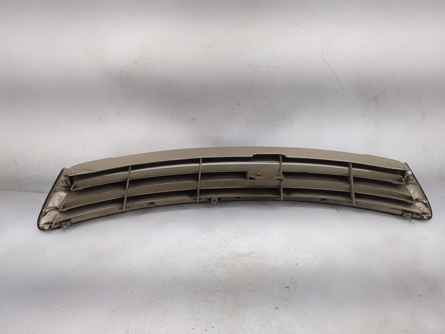2002-2003 Lexus Es300 Front Grille Bumper Not Included - Oemusedautoparts1.com