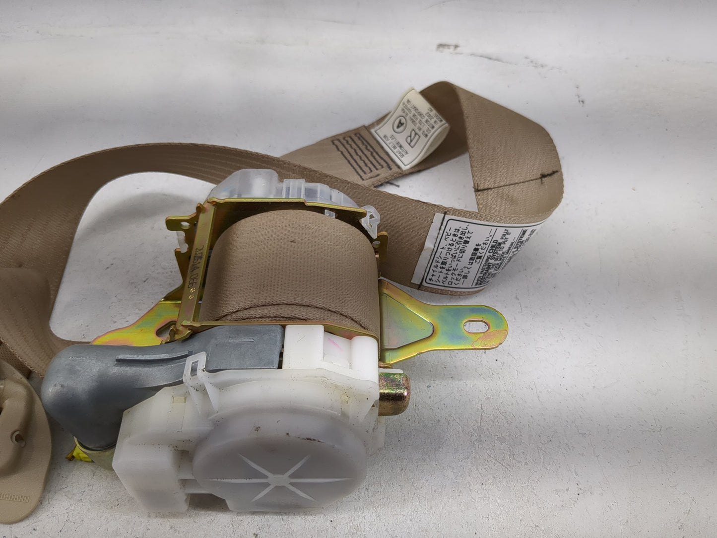 2002-2003 Lexus Es300 Passenger Front Seatbelt Retractor - Oemusedautoparts1.com