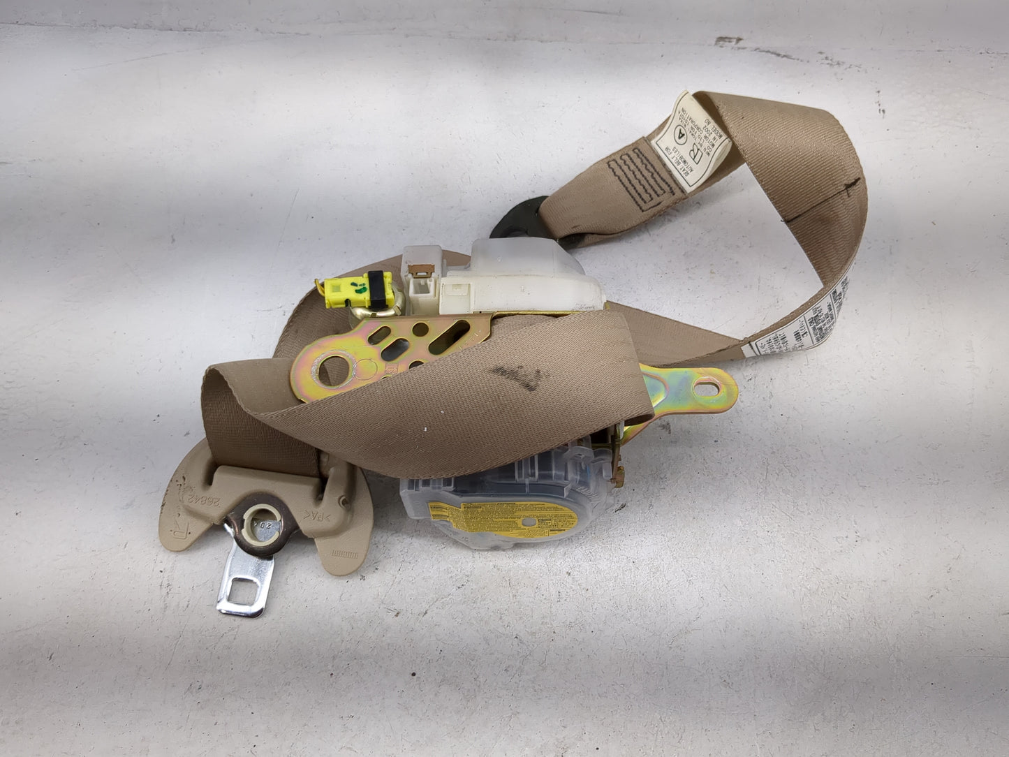 2002-2003 Lexus Es300 Passenger Front Seatbelt Retractor - Oemusedautoparts1.com
