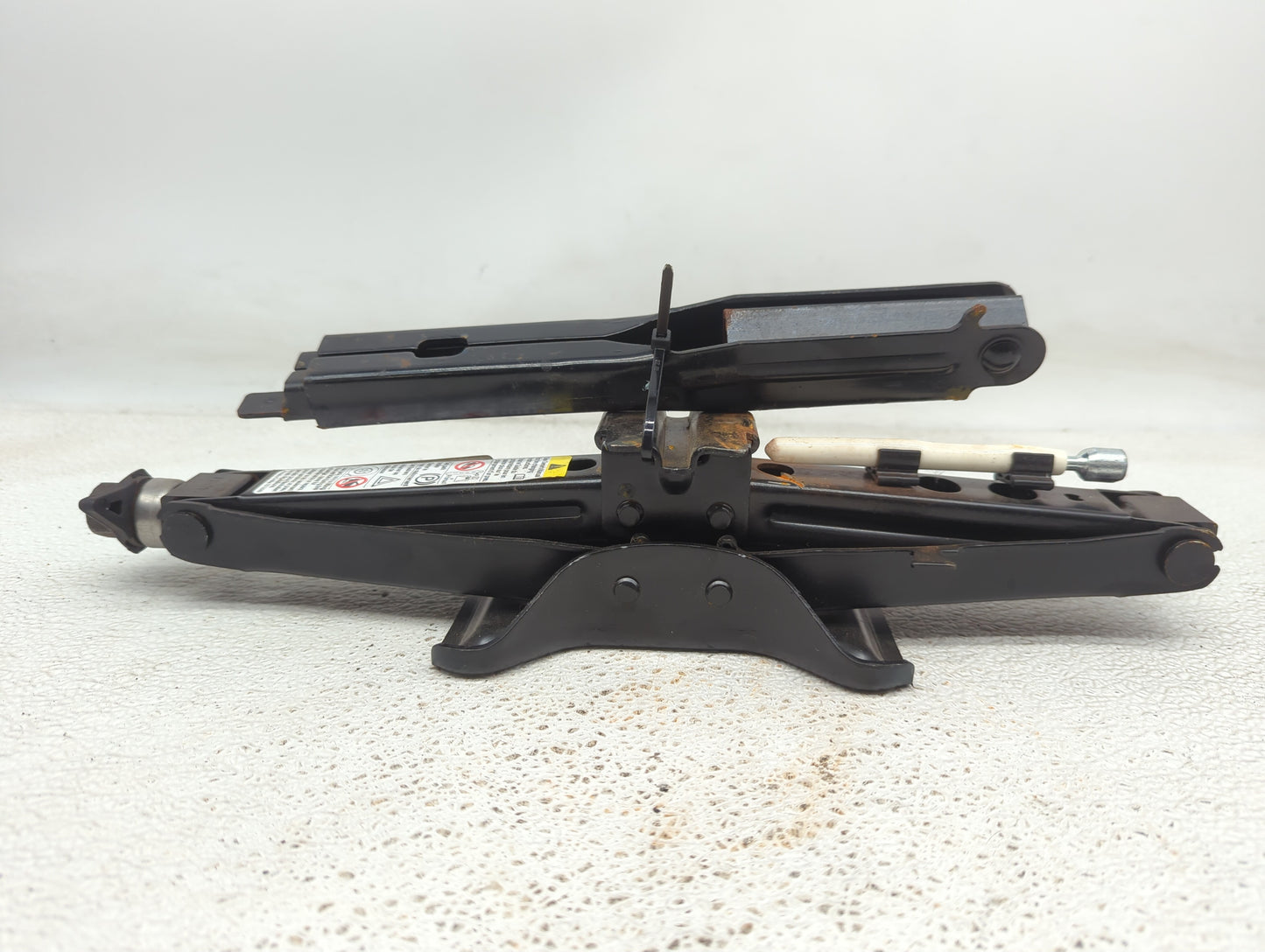 2002 Lincoln Continental Spare Scissor Car Jack - Oemusedautoparts1.com