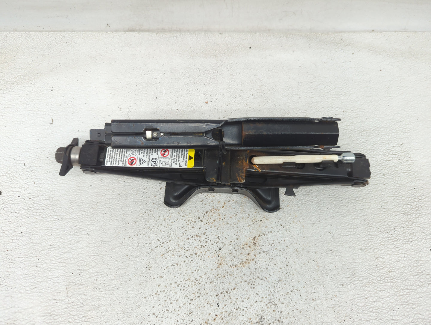 2002 Lincoln Continental Spare Scissor Car Jack - Oemusedautoparts1.com