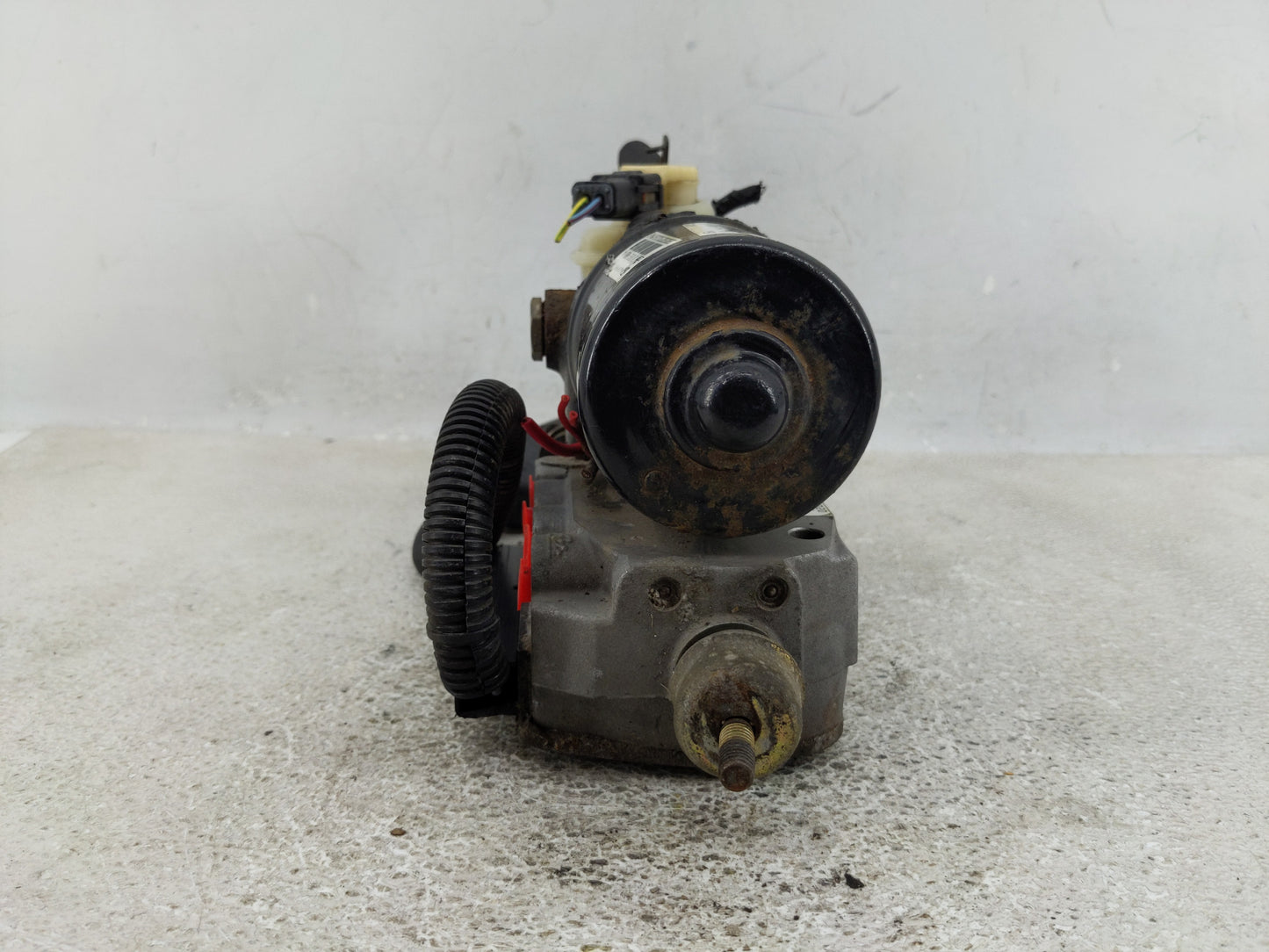 0 Lincoln Lincoln Continental ABS Pump Control Module Replacement Fits OEM Used Auto Parts - Oemusedautoparts1.com