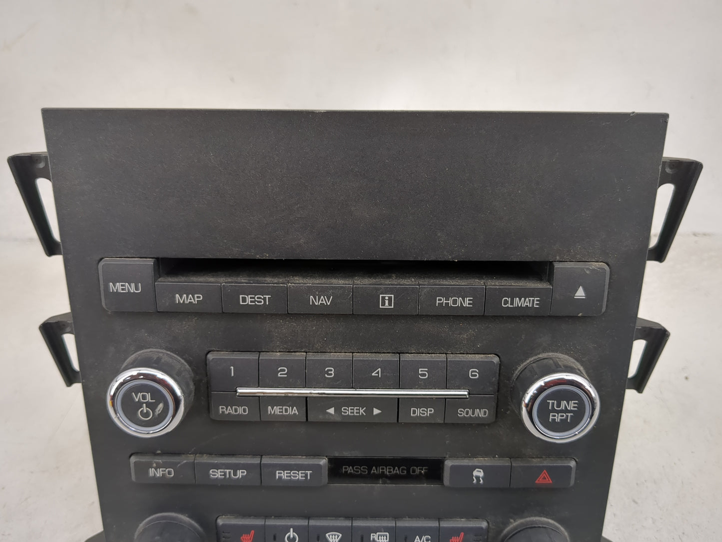 2010 Lincoln Mkz Radio AM FM Cd Player Receiver Replacement Fits OEM Used Auto Parts - Oemusedautoparts1.com