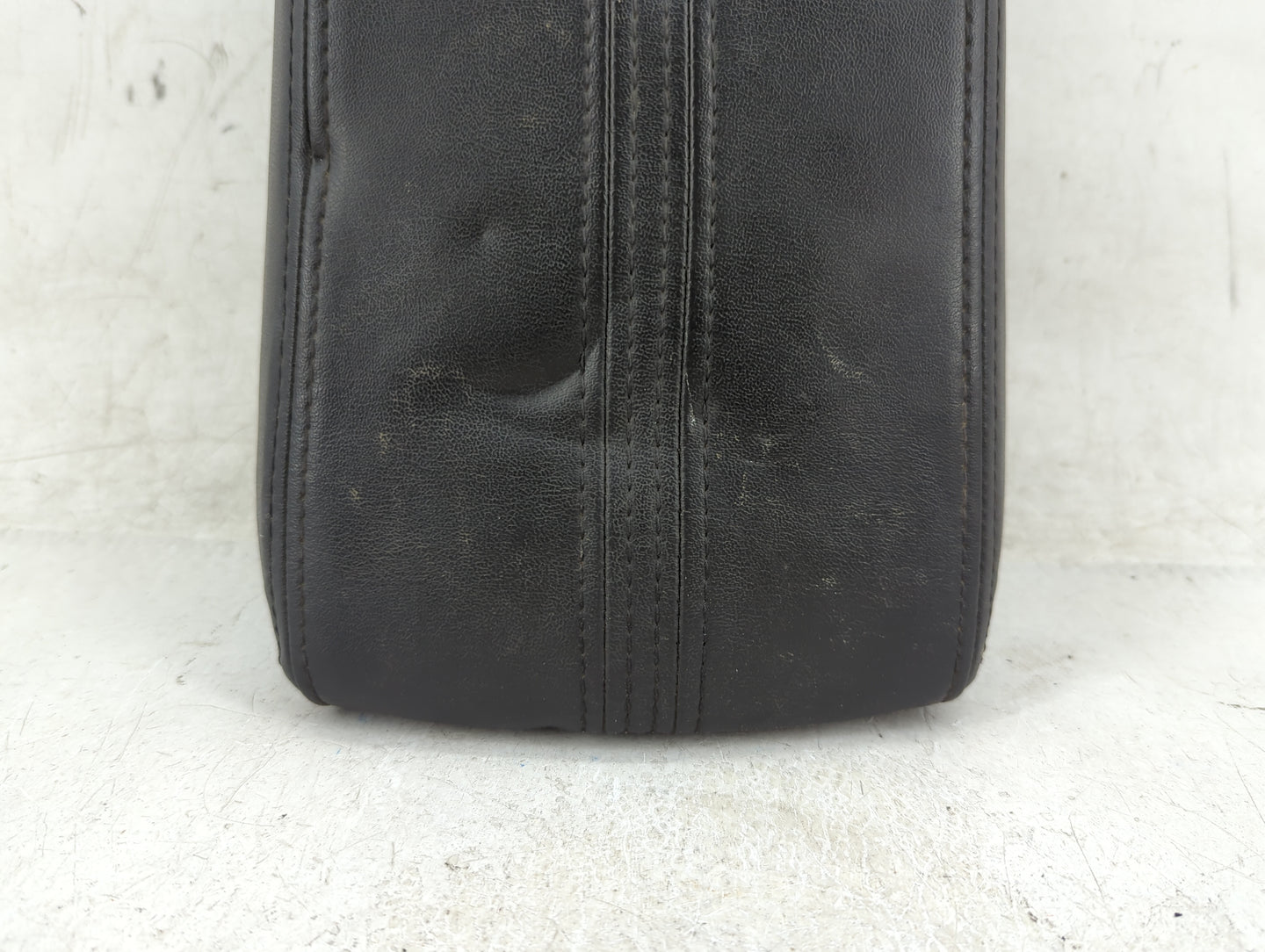 0 Lincoln Mkz Center Console Armrest Cover Lid Fits OEM Used Auto Parts - Oemusedautoparts1.com