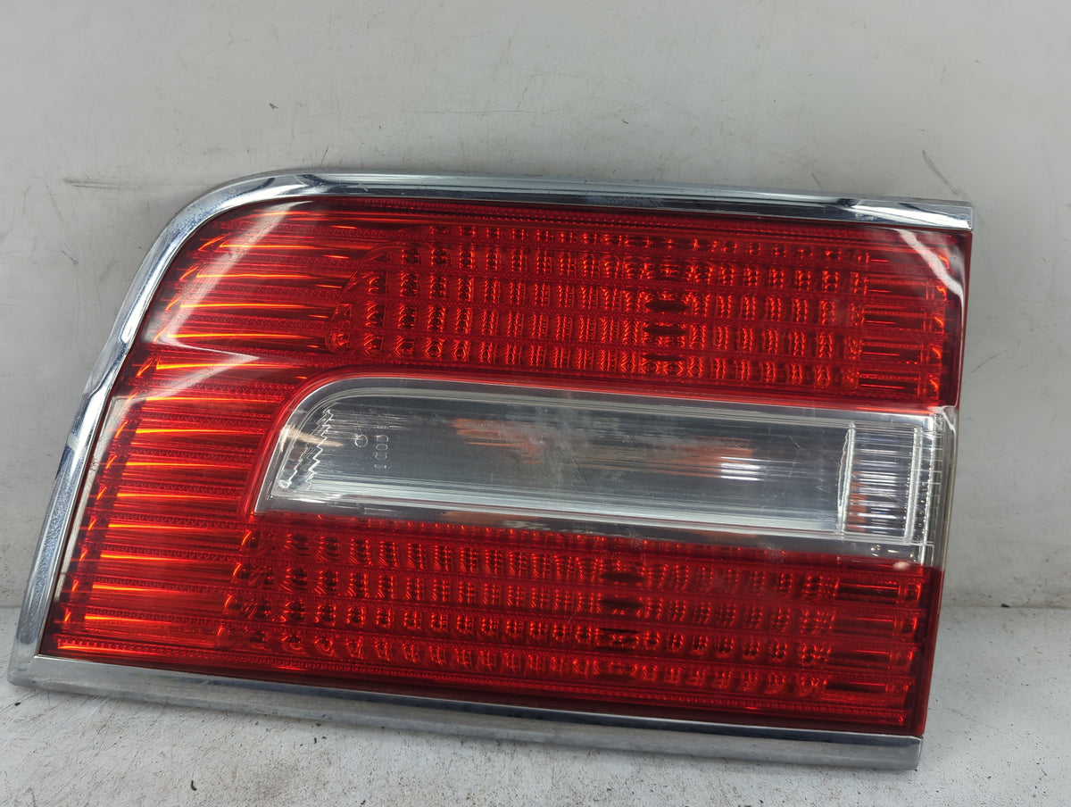 2012 Lincoln Navigator Passenger Right Side Deck Lid Mounted Tail Light - Oemusedautoparts1.com