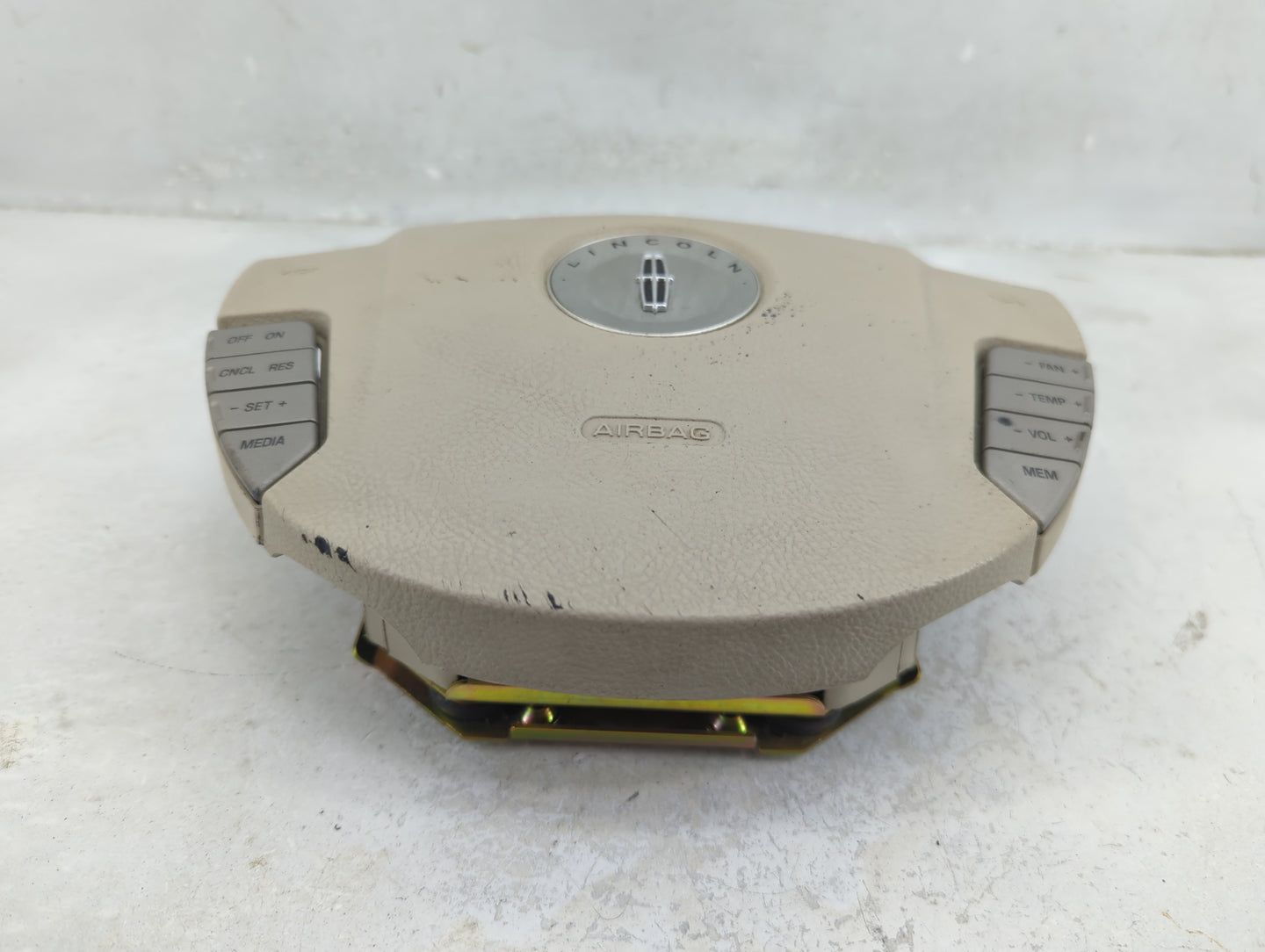Lincoln Navigator Air Bag Driver Left Steering Wheel Mounted 831982 - Oemusedautoparts1.com