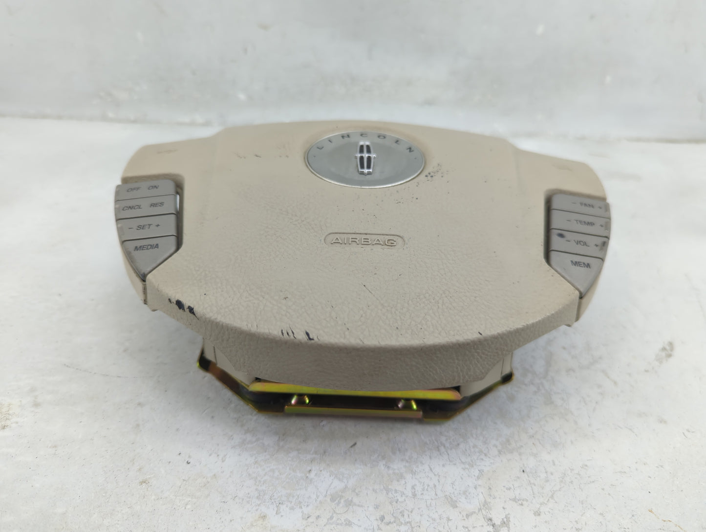 Lincoln Navigator Air Bag Driver Left Steering Wheel Mounted 831982 - Oemusedautoparts1.com