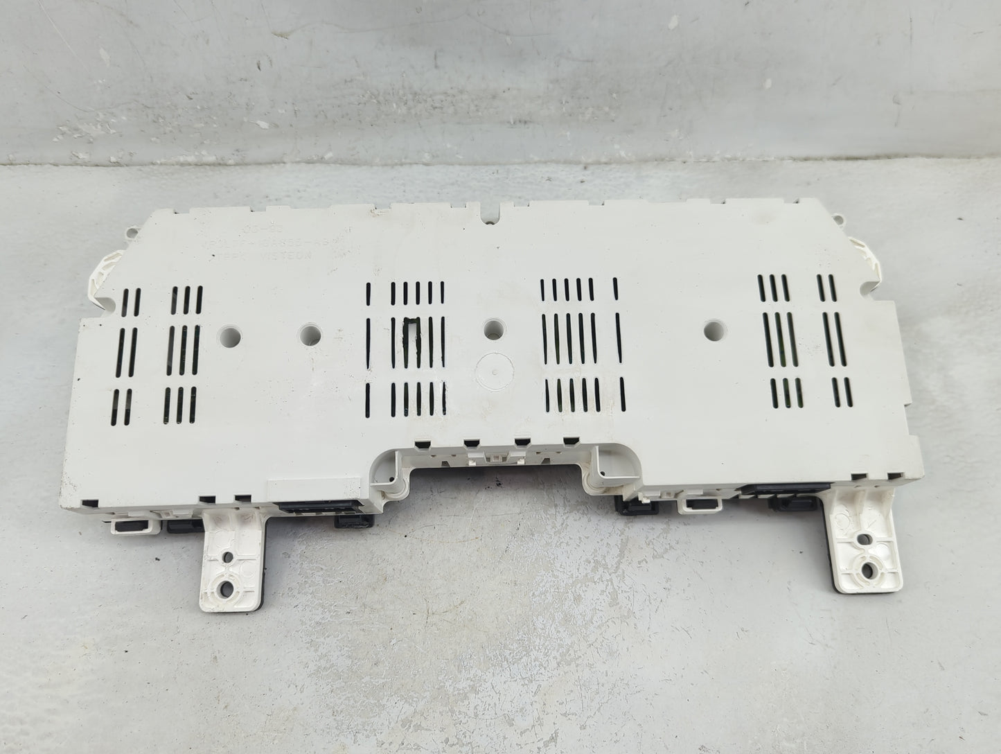 0 Lincoln Navigator Instrument Cluster Speedometer Gauges Miles:100K Fits OEM Used Auto Parts - Oemusedautoparts1.com