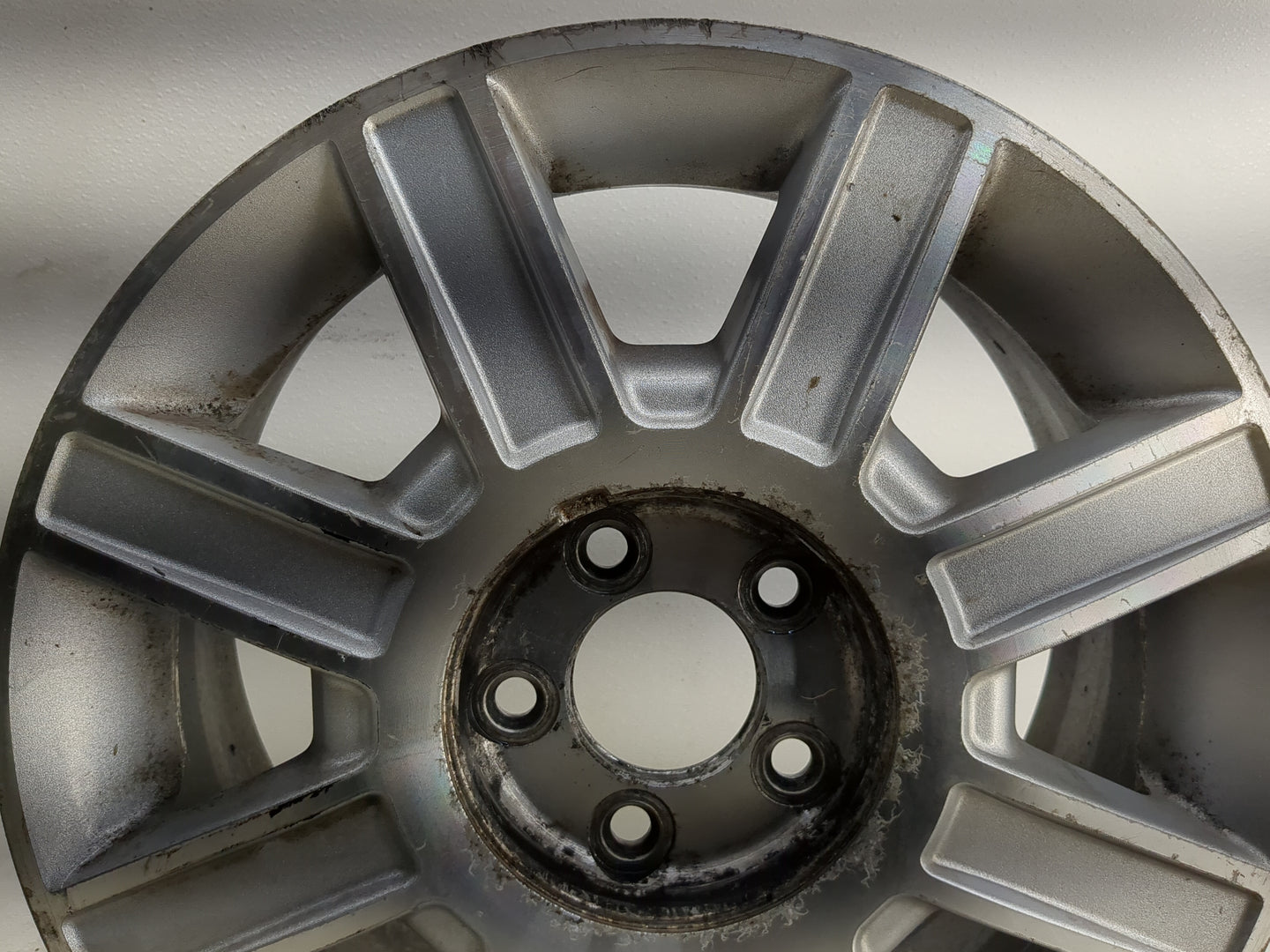 2006-2011 Lincoln Town Car Oem Wheel Rim - Oemusedautoparts1.com