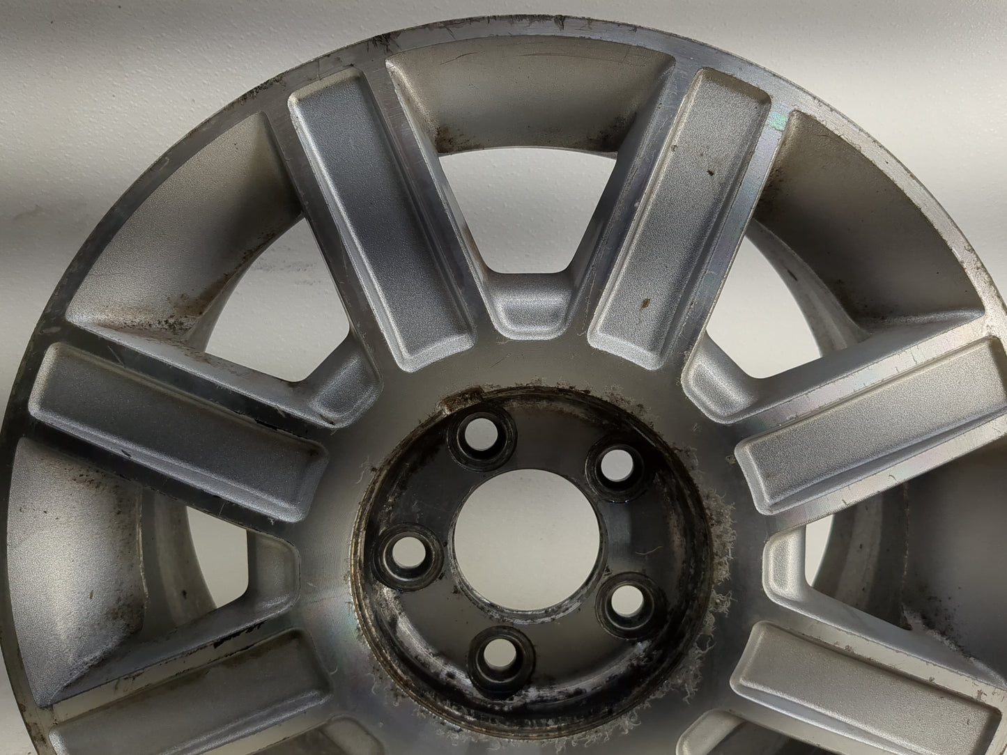 2006-2011 Lincoln Town Car Oem Wheel Rim - Oemusedautoparts1.com