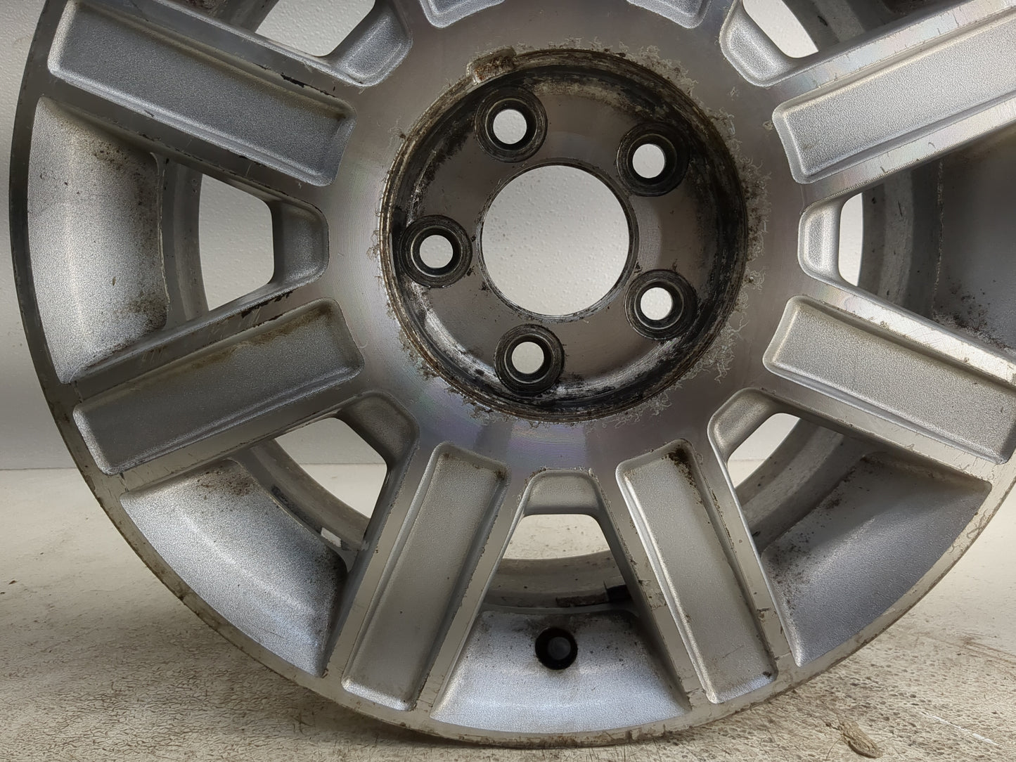 2006-2011 Lincoln Town Car Oem Wheel Rim - Oemusedautoparts1.com