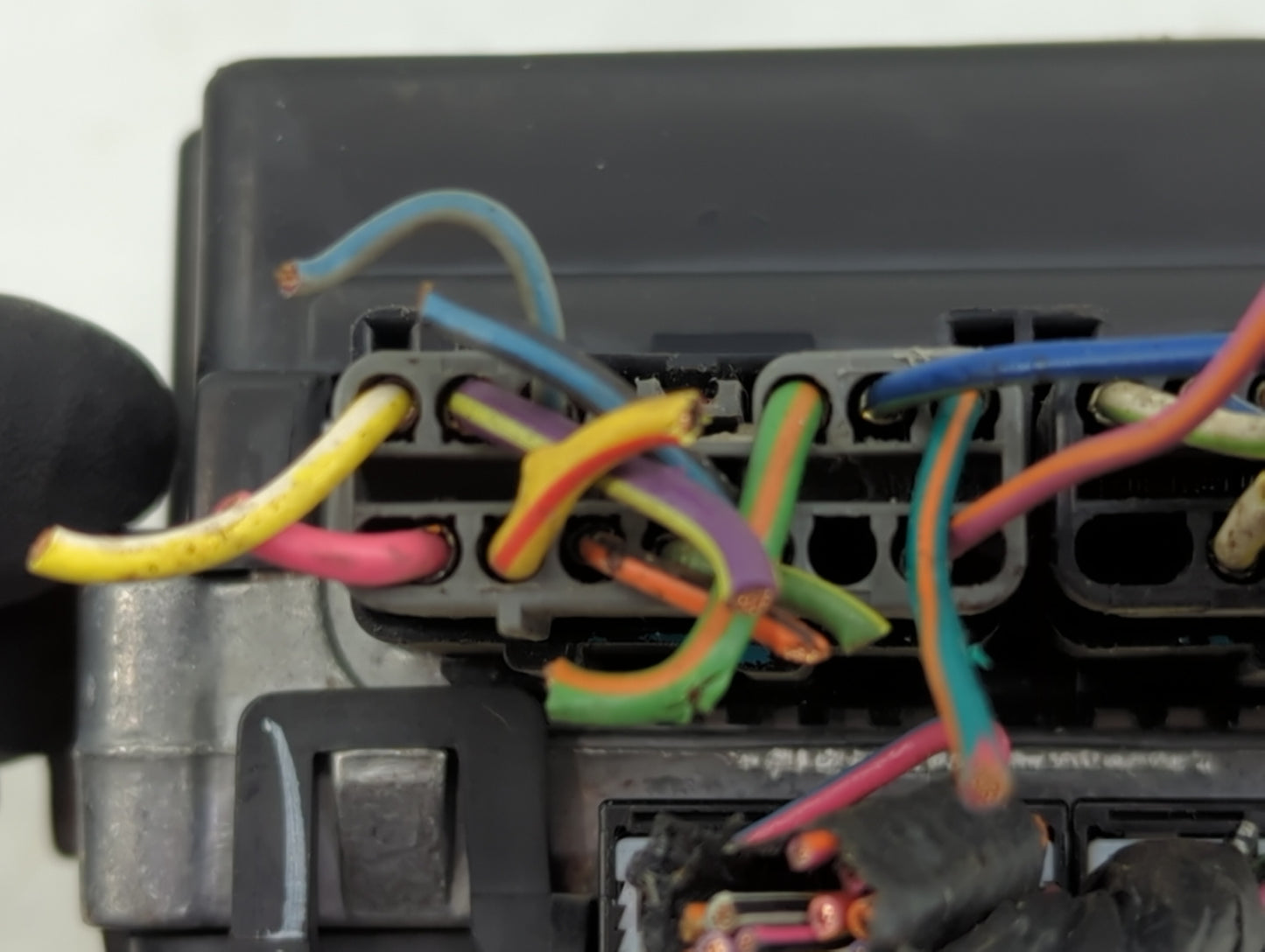 2003-2003 Lincoln Town Car Lamp Control Module - Oemusedautoparts1.com