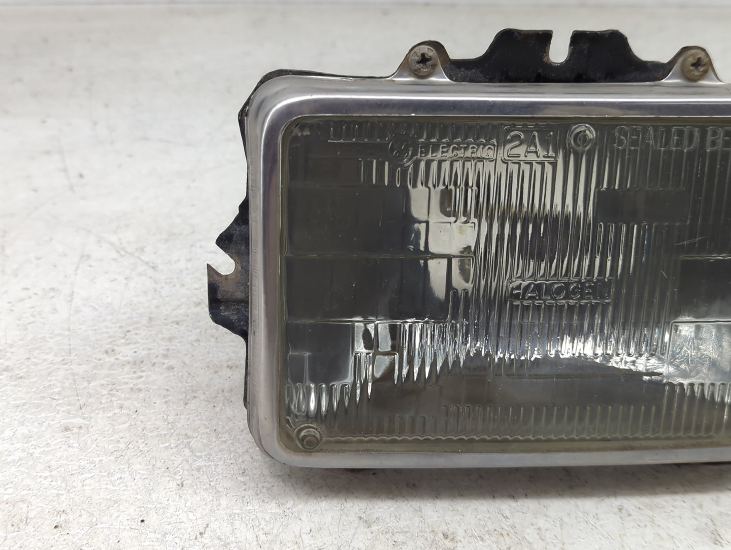 1989 Lincoln Town Car Passenger Right Oem Head Light Headlight Lamp - Oemusedautoparts1.com