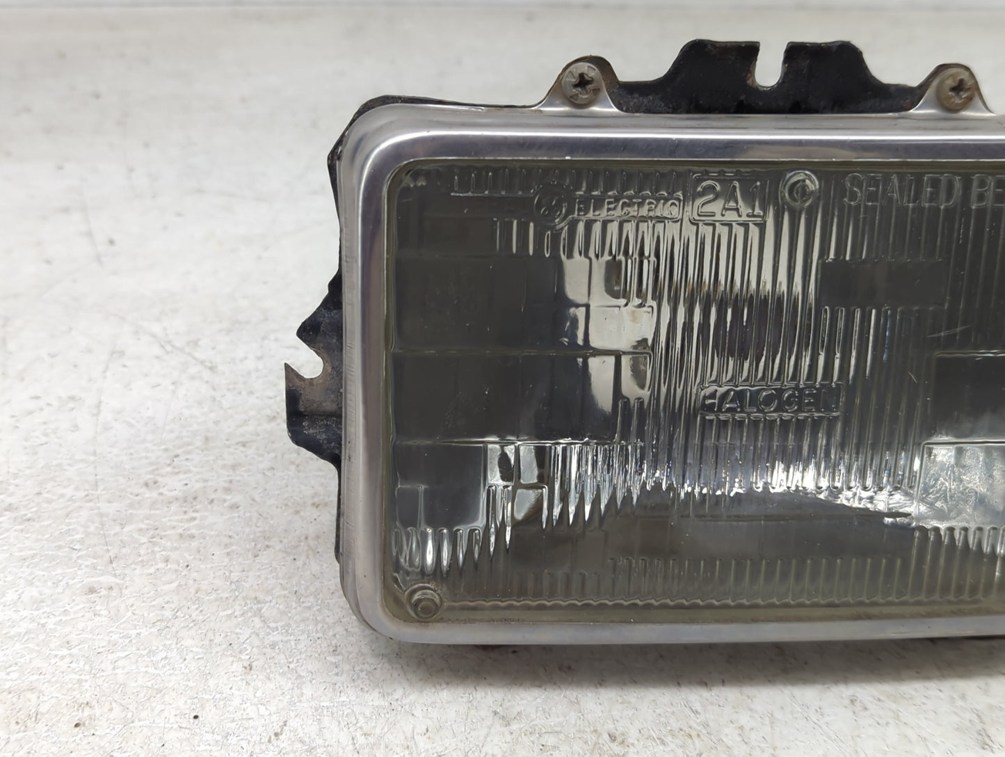 1989 Lincoln Town Car Passenger Right Oem Head Light Headlight Lamp - Oemusedautoparts1.com