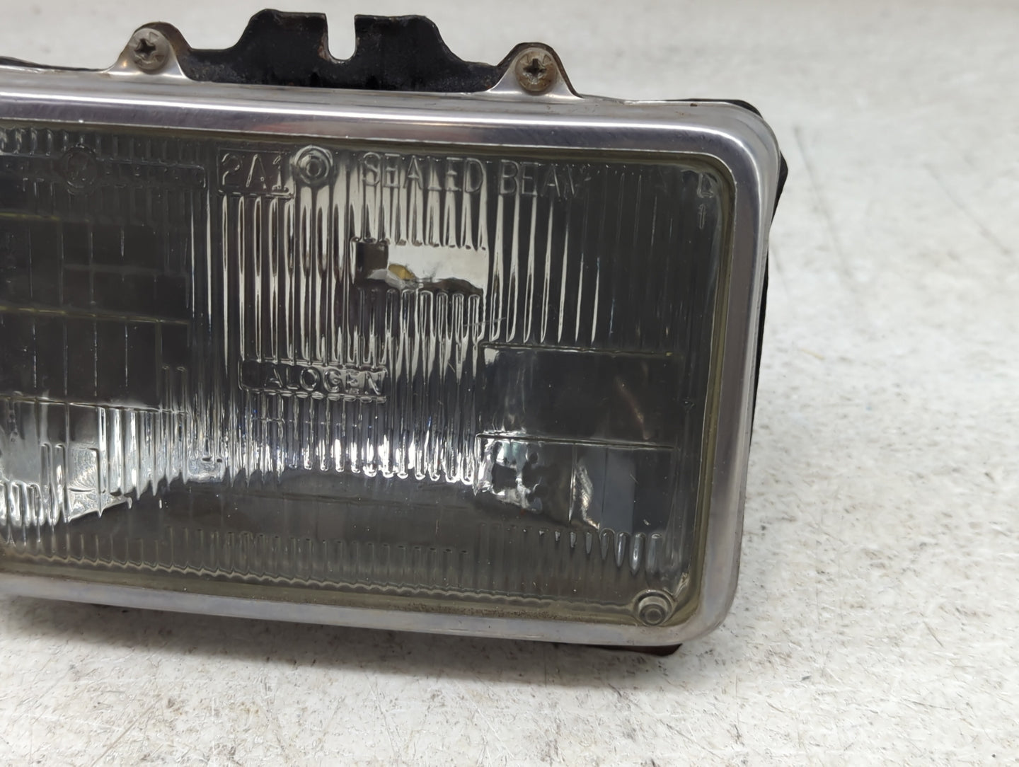 1989 Lincoln Town Car Passenger Right Oem Head Light Headlight Lamp - Oemusedautoparts1.com