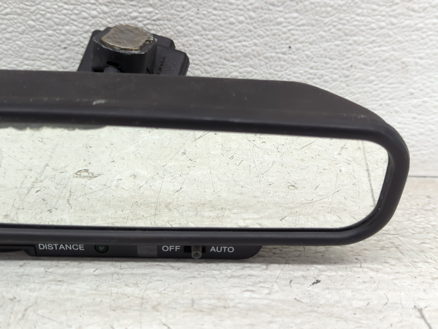0 Lincoln Town Car Interior Rear View Mirror Replacement OEM Fits OEM Used Auto Parts - Oemusedautoparts1.com