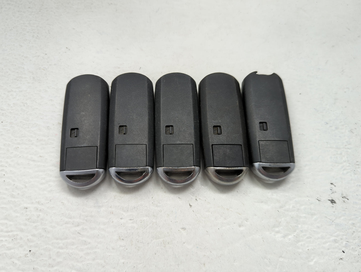 Lot of 5 Mazda Keyless Entry Remote Fob MIXED FCC IDS 1475832 - Oemusedautoparts1.com