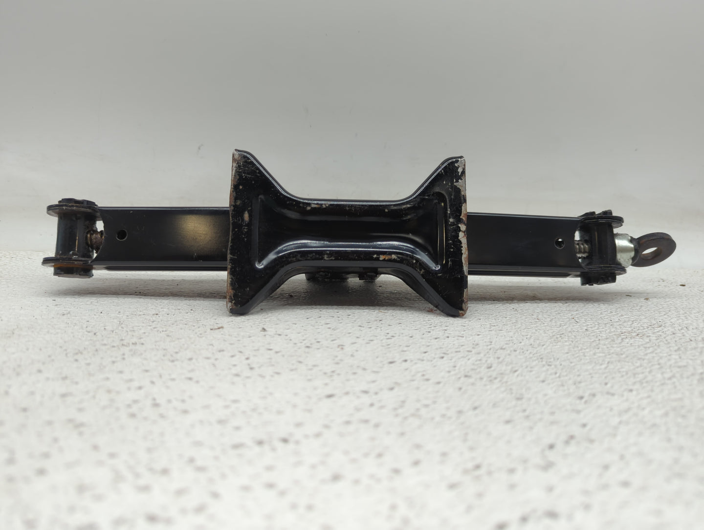 2012 Mazda 2 Spare Scissor Car Jack - Oemusedautoparts1.com