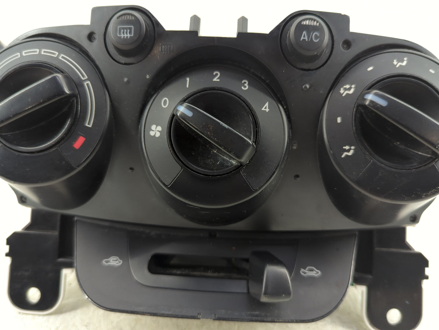2011-2014 Mazda 2 Climate Control Module Temperature AC/Heater Replacement Fits Fits 2011 2012 2013 2014 OEM Used Auto Parts