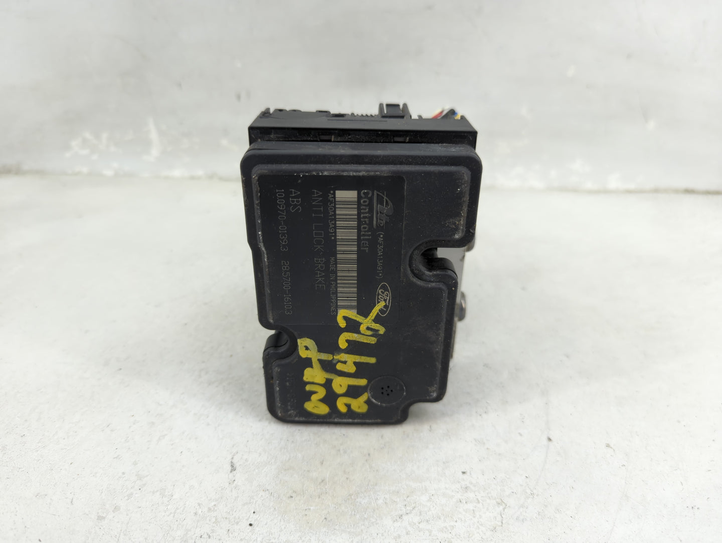 2010-2011 Mazda 3 ABS Pump Control Module Replacement Fits Fits 2010 2011 OEM Used Auto Parts - Oemusedautoparts1.com