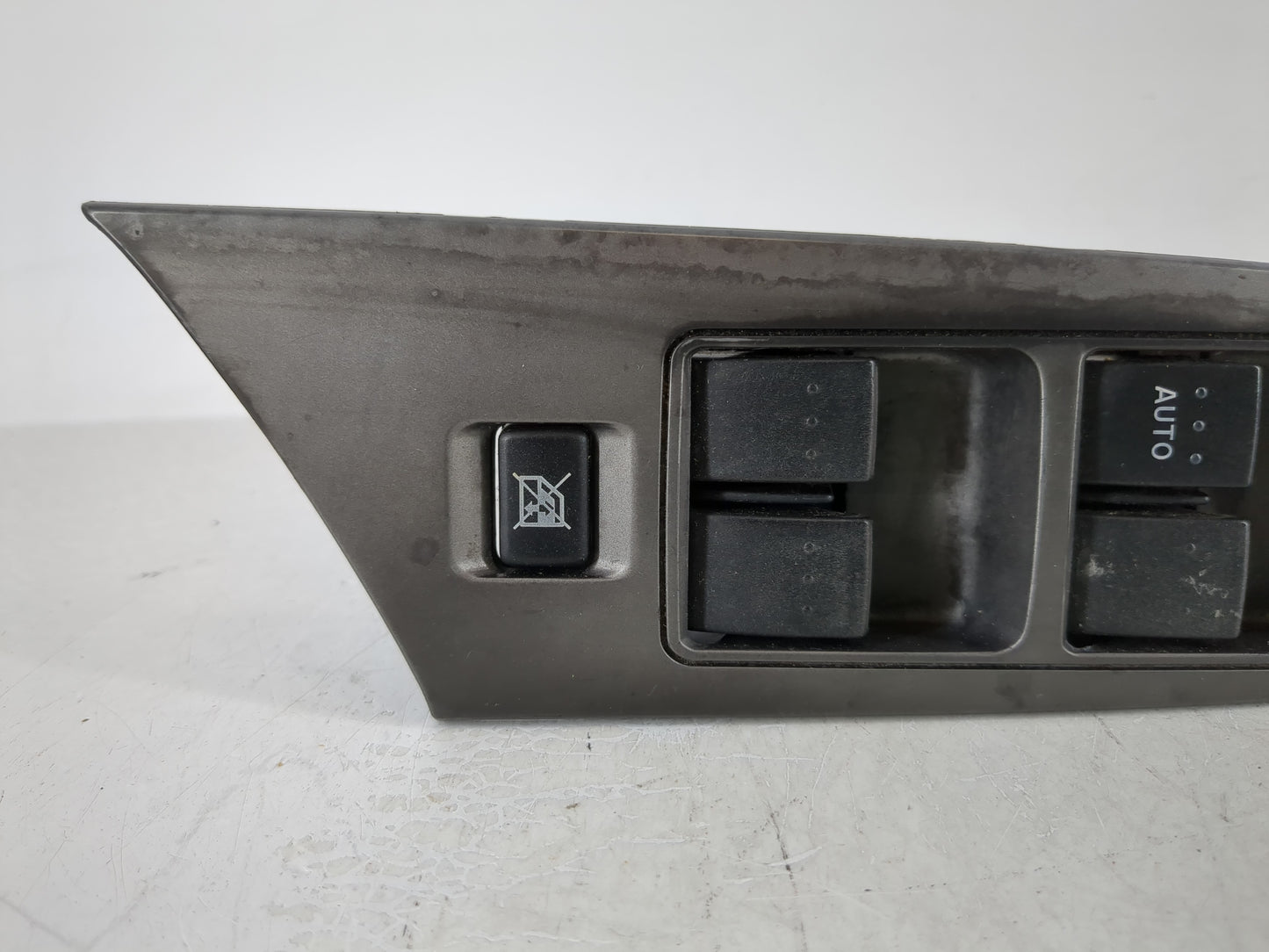 2004-2009 Mazda 3 Master Power Window Switch Replacement Driver Side Left Fits Fits 2004 2005 2006 2007 2008 2009 OEM Used A