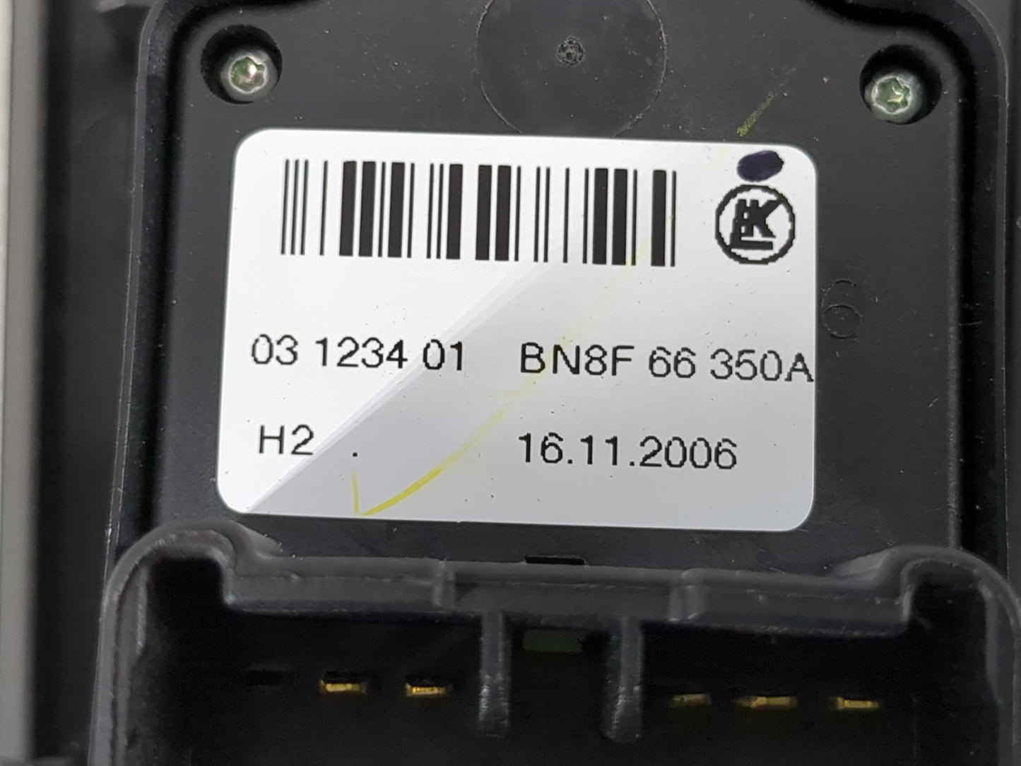 2004-2009 Mazda 3 Master Power Window Switch Replacement Driver Side Left Fits Fits 2004 2005 2006 2007 2008 2009 OEM Used A