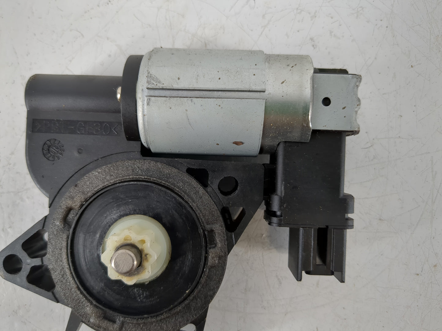 2004-2009 Mazda 3 Driver Front Left Power Window Motor - Oemusedautoparts1.com