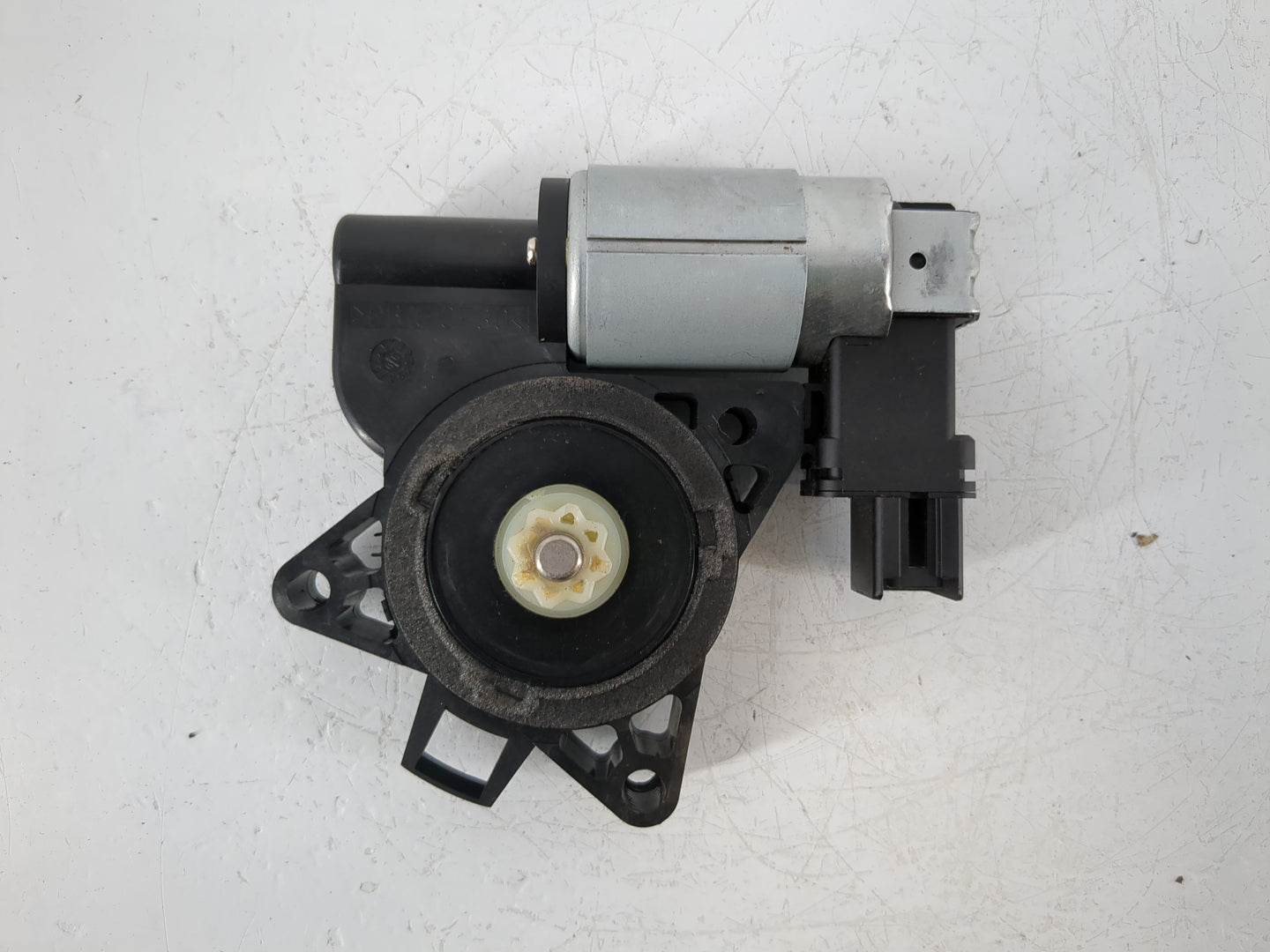 2004-2009 Mazda 3 Passenger Rear Right Power Window Motor - Oemusedautoparts1.com