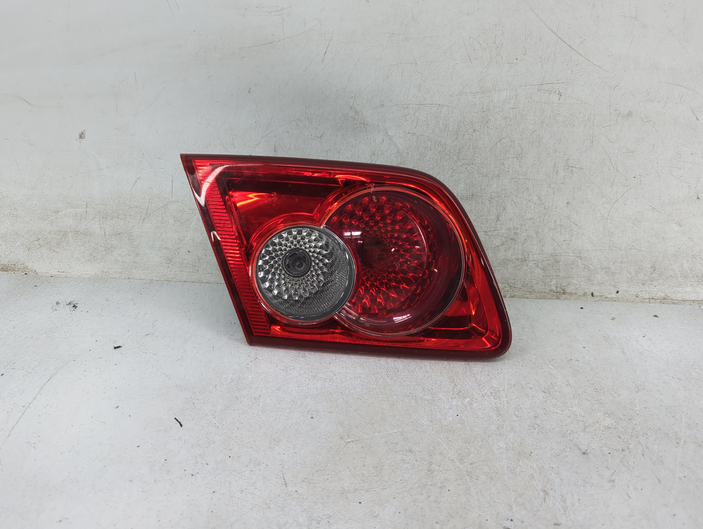 2003-2005 Mazda 6 Passenger Right Side Deck Lid Mounted Tail Light - Oemusedautoparts1.com