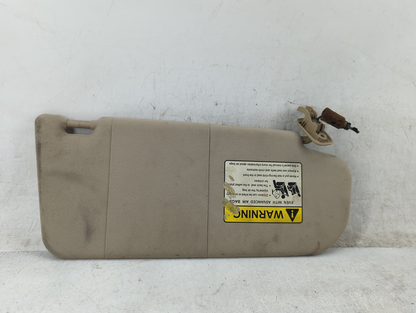2005 Mazda 6 Sun Visor Shade Replacement Passenger Right Mirror Fits OEM Used Auto Parts - Oemusedautoparts1.com