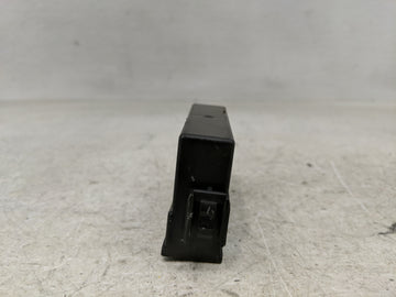 2017-2018 Mazda Cx-5 Body Control Module Bcm Inner Cabin Fuse Box