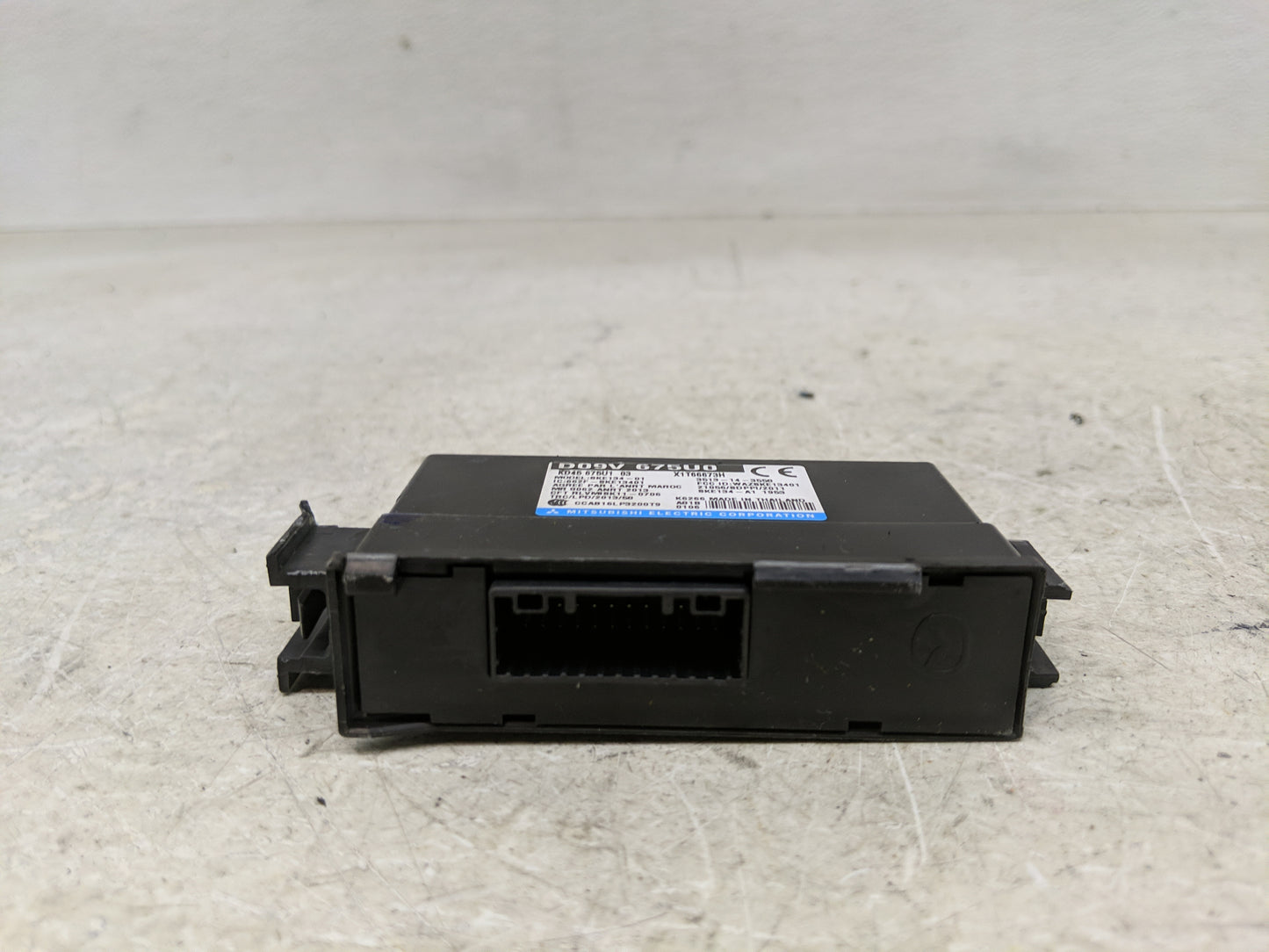 2017-2018 Mazda Cx-5 Body Control Module Bcm Inner Cabin Fuse Box - Oemusedautoparts1.com