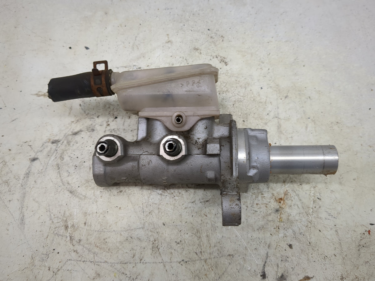 2007-2012 Mazda Cx-7 Brake Master Cylinder - Oemusedautoparts1.com