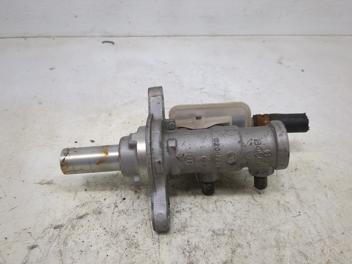 2007-2012 Mazda Cx-7 Brake Master Cylinder - Oemusedautoparts1.com