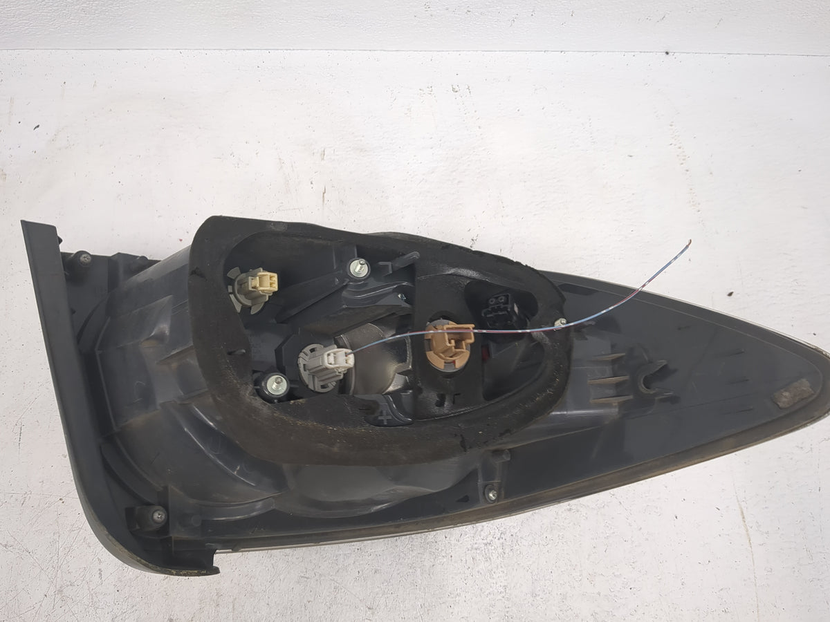 2007-2009 Mazda Cx-7 Tail Light Assembly Passenger Right OEM Fits Fits 2007 2008 2009 OEM Used Auto Parts - Oemusedautoparts