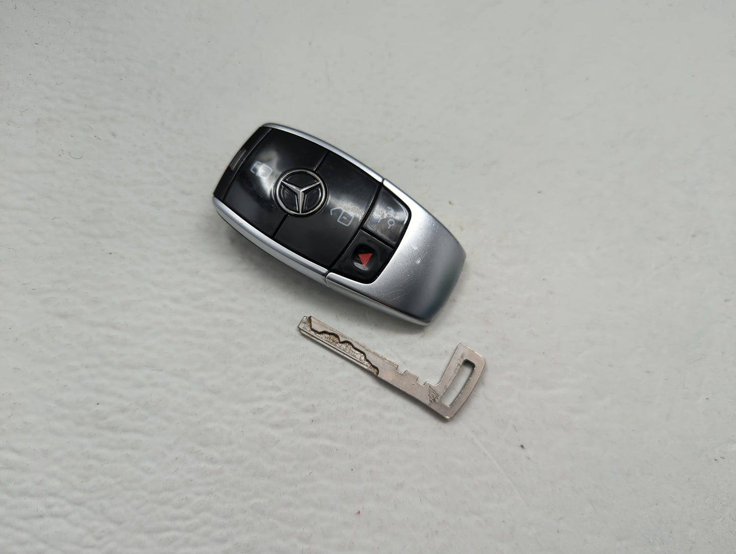 Mercedes-Benz Keyless Entry Remote Fob IYZ-MS2 A 222 905 14 11 | A2229051411 - Oemusedautoparts1.com