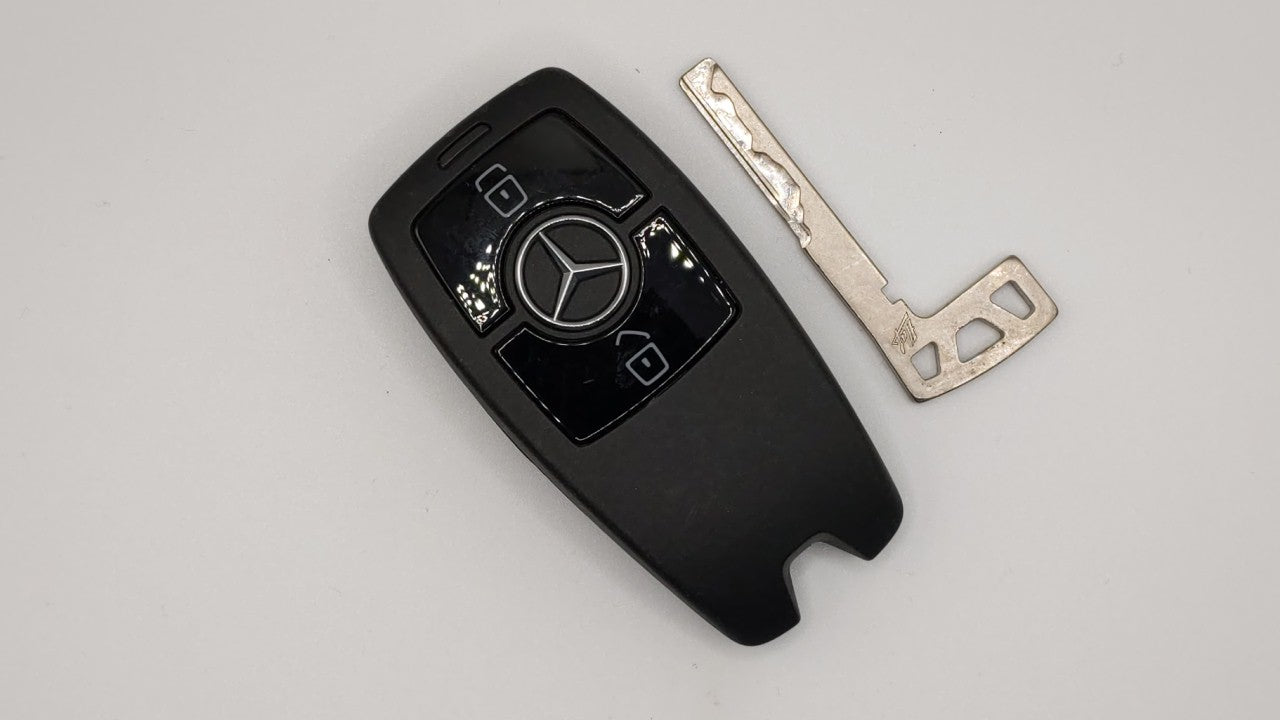 Mercedes-Benz Keyless Entry Remote Fob Nbgdm3 A9079059905q01 2 Buttons - Oemusedautoparts1.com